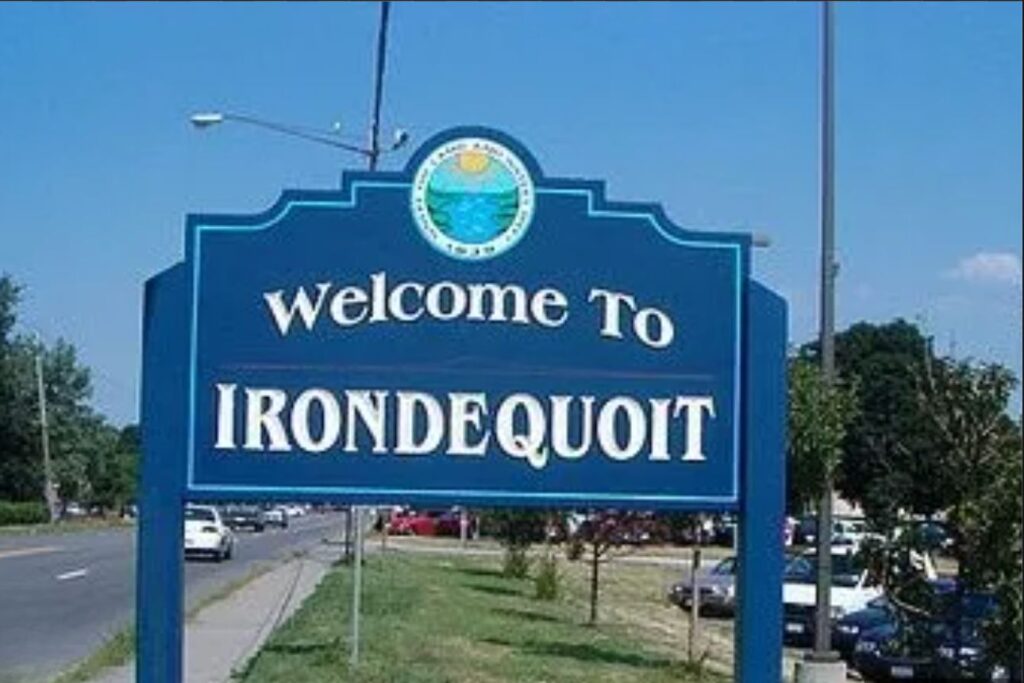 Sign that says welcome to Irondequoit